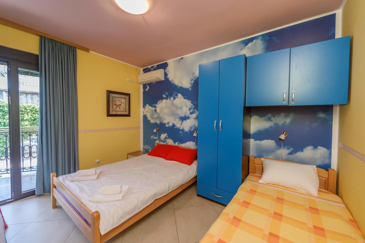 Apartments Coral Kotor Eksteriør bilde