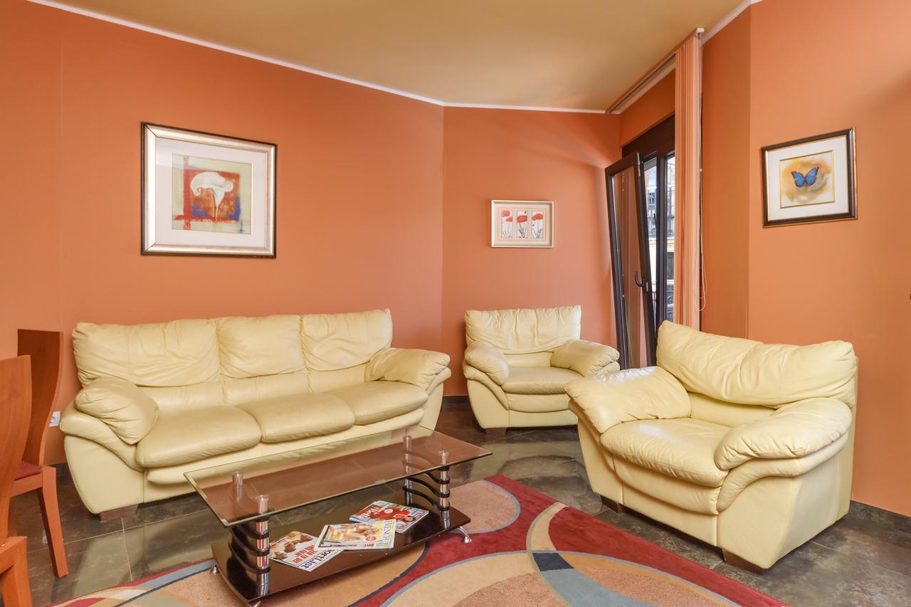 Apartments Coral Kotor Eksteriør bilde