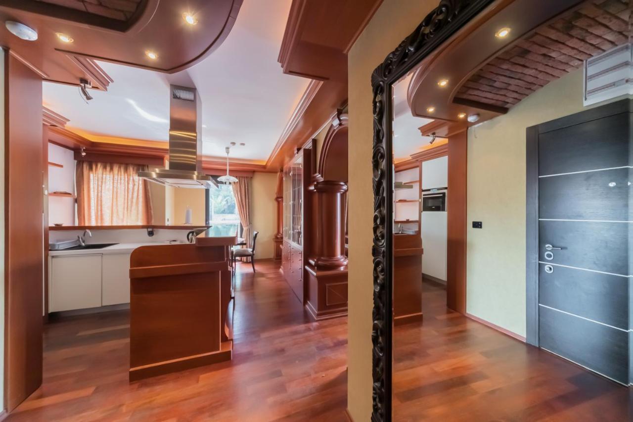 Apartments Coral Kotor Eksteriør bilde