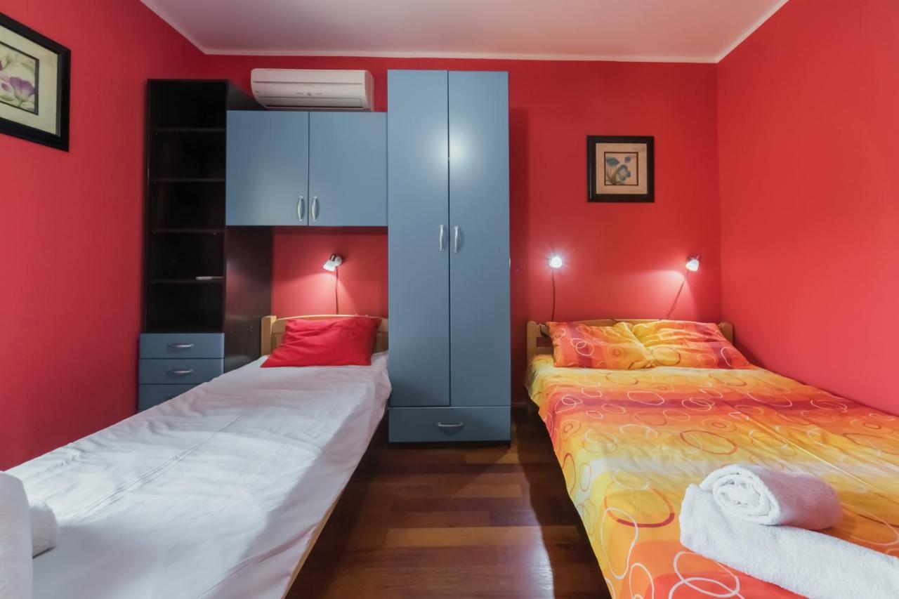 Apartments Coral Kotor Eksteriør bilde