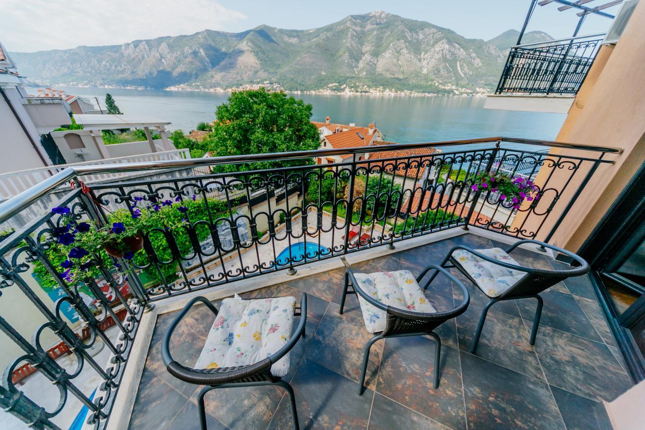 Apartments Coral Kotor Eksteriør bilde